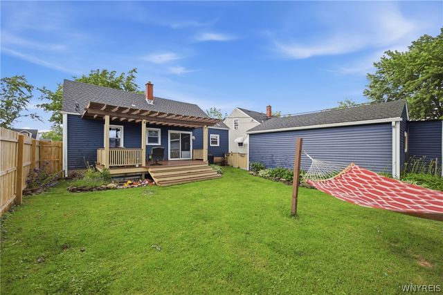 128 Wrexham Court South, Tonawanda, NY 14150