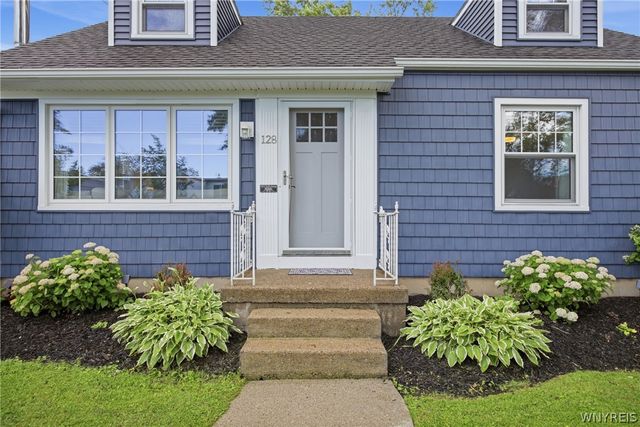 128 Wrexham Court South, Tonawanda, NY 14150