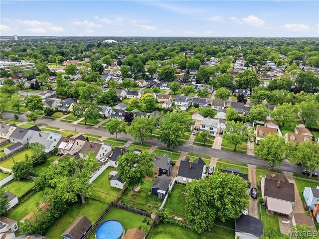 128 Wrexham Court South, Tonawanda, NY 14150
