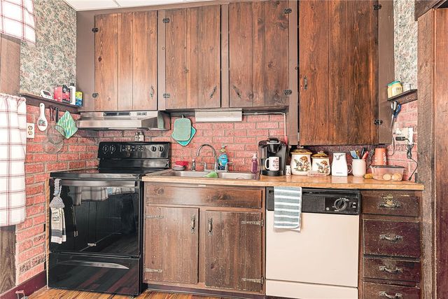 109 Hemond Avenue, Woonsocket, RI 02895