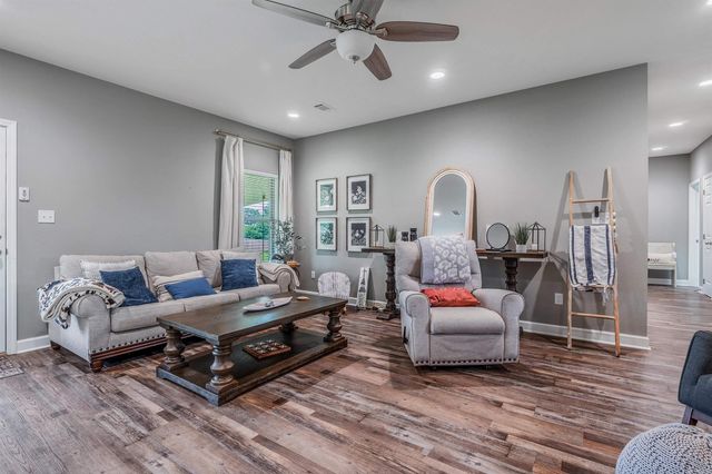 58 Edward Way, Greenbrier, AR 72058
