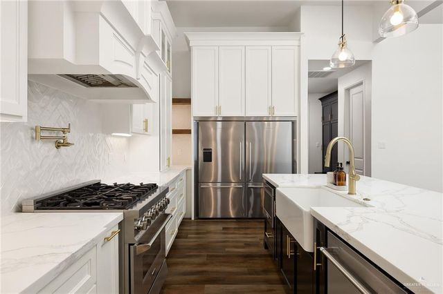 1801 E 28th Street, Mission, TX 78574