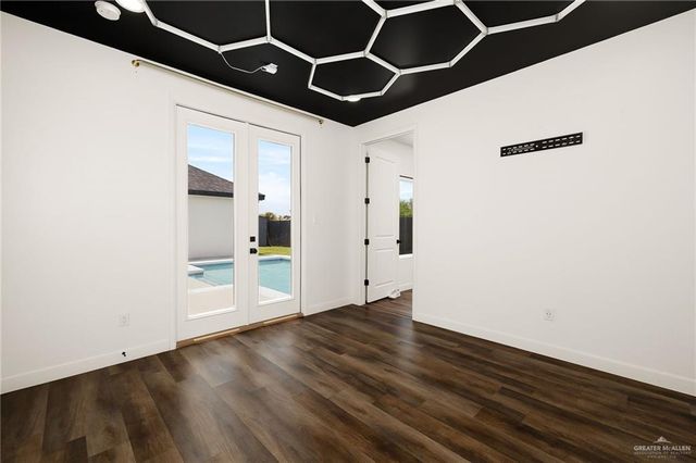 1801 E 28th Street, Mission, TX 78574