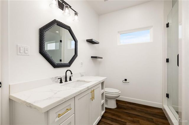 1801 E 28th Street, Mission, TX 78574