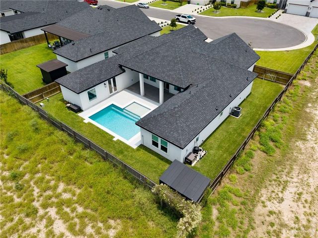 1801 E 28th Street, Mission, TX 78574