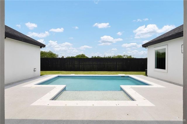 1801 E 28th Street, Mission, TX 78574