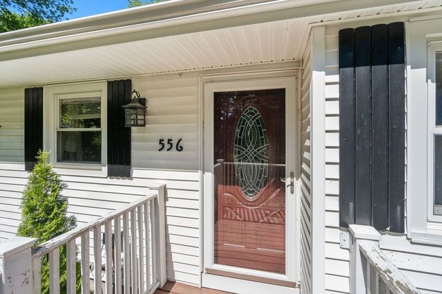 556 Monponsett St, Hanson, MA 02341