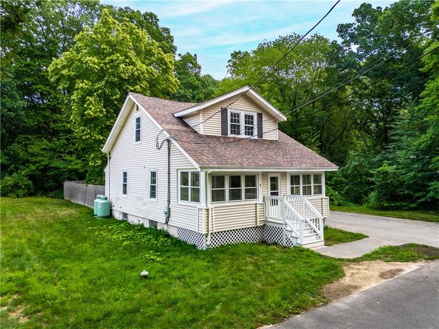 2 Arcade Street, Johnston, RI 02919