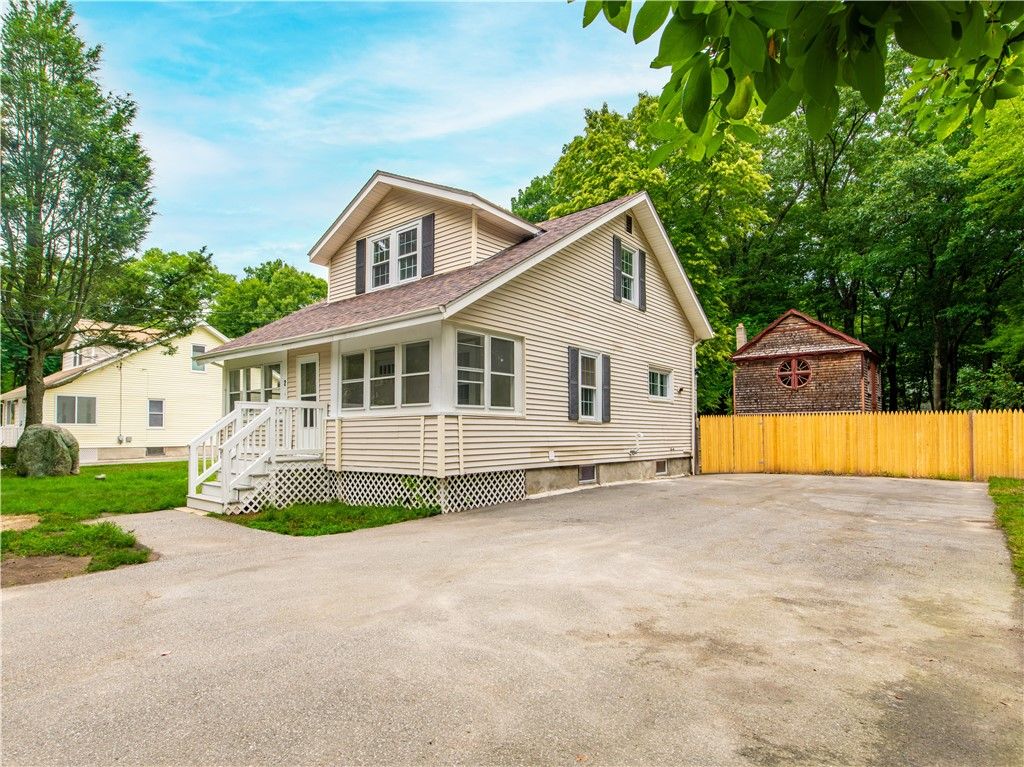 2 Arcade Street, Johnston, RI 02919