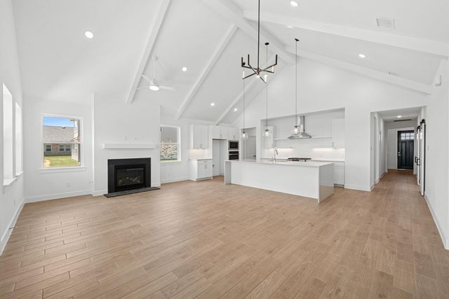 305 Boulden Court, Sealy, TX 77474