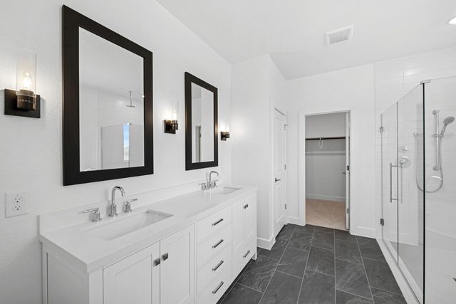 305 Boulden Court, Sealy, TX 77474