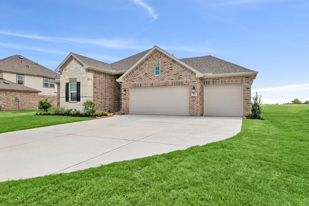305 Boulden Court, Sealy, TX 77474