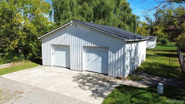 4034 W Grand Blanc Road, Swartz Creek, MI 48473