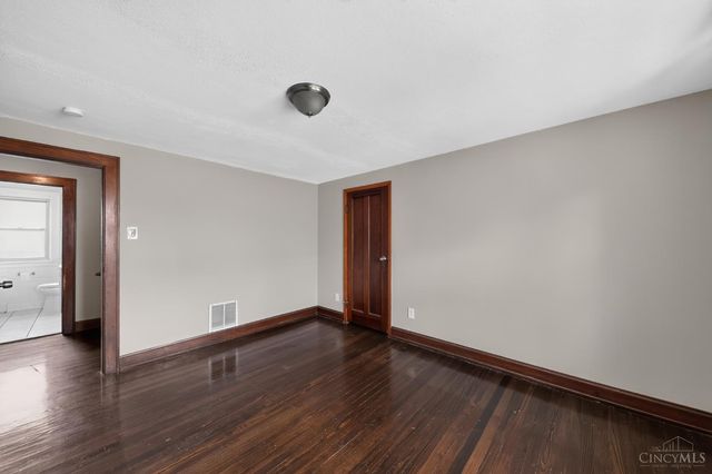 4860 Prosperity Place, Cincinnati, OH 45238