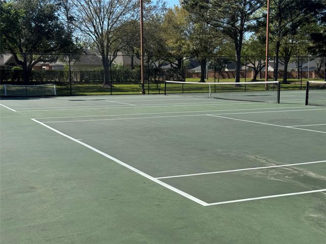 16210 Broken Timber Circle, Houston, TX 77095