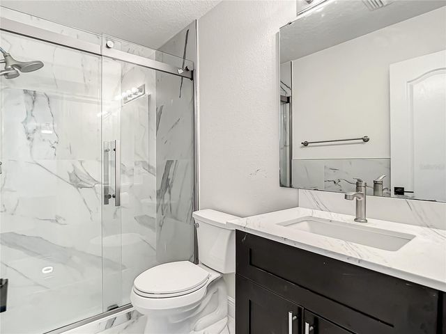 8815 KENSINGTON COURT, Kissimmee, FL 34747