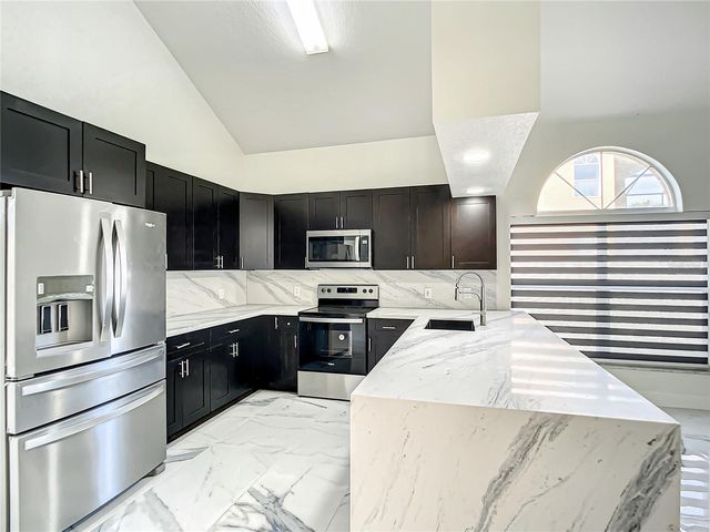 8815 KENSINGTON COURT, Kissimmee, FL 34747