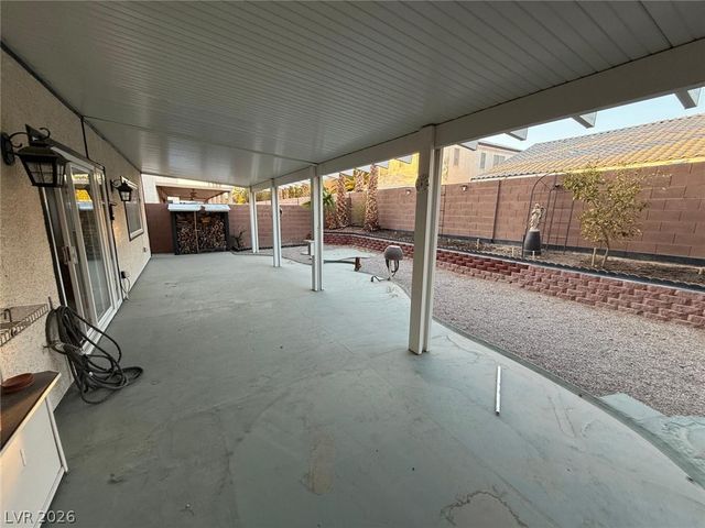 2120 Royal Antilles Court, North Las Vegas, NV 89031