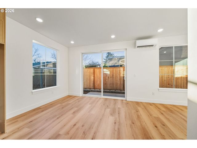 7330 Se BYBEE Blvd, Portland, OR 97206