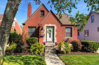 22720 Wellington Street, Dearborn, MI 48124