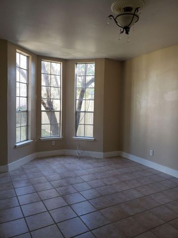 6649 Queensclub Drive, Houston, TX 77069