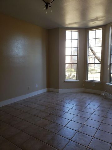 6649 Queensclub Drive, Houston, TX 77069