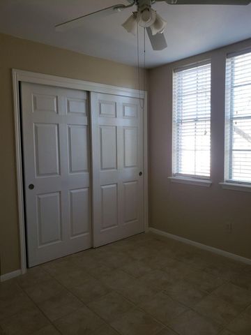 6649 Queensclub Drive, Houston, TX 77069
