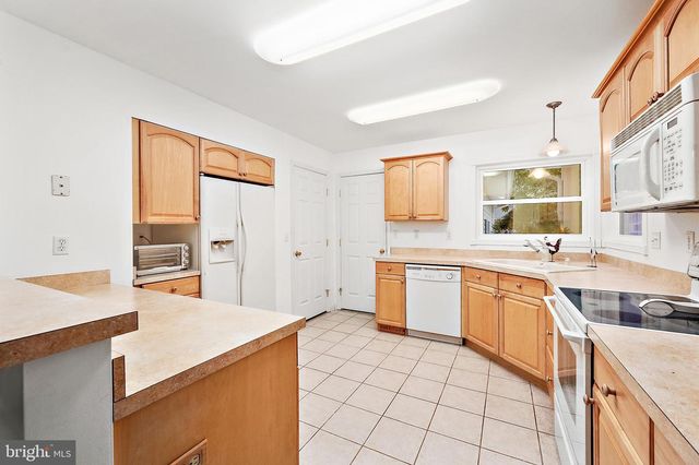 21 CASTLE DR, Ocean Pines, MD 21811