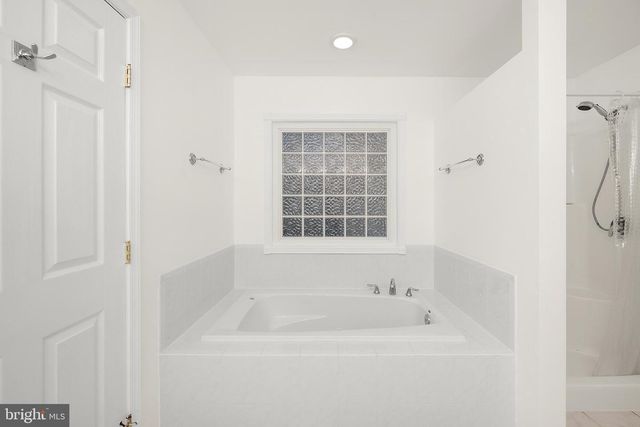 21 CASTLE DR, Ocean Pines, MD 21811