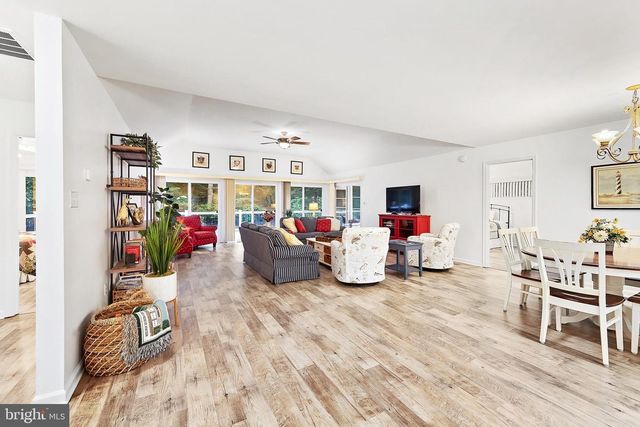 21 CASTLE DR, Ocean Pines, MD 21811