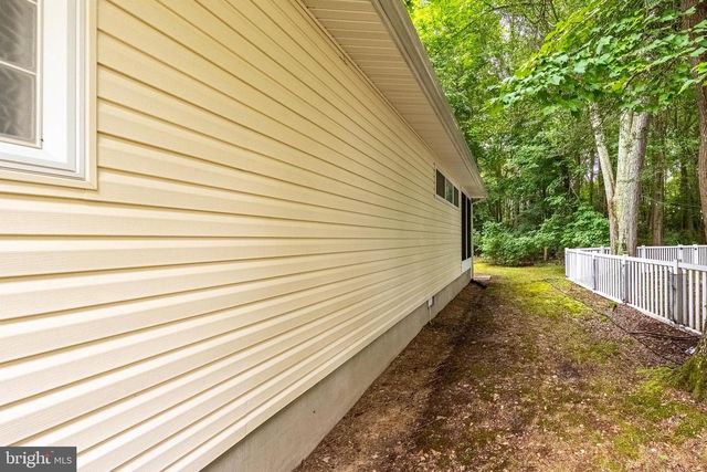21 CASTLE DR, Ocean Pines, MD 21811