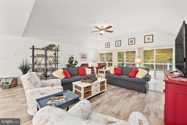21 CASTLE DR, Ocean Pines, MD 21811