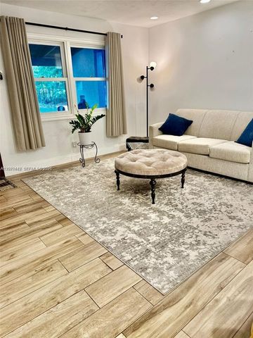 4721 SW 34th Drive, Dania Beach, FL 33312
