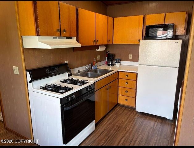 3941 Merrill Drive, Anchorage, AK 99517