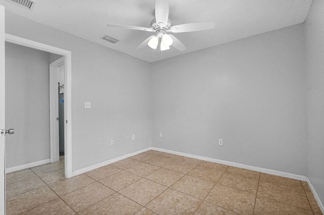 520 N SOUTHRIDGE Road N, Delray Beach, FL 33444
