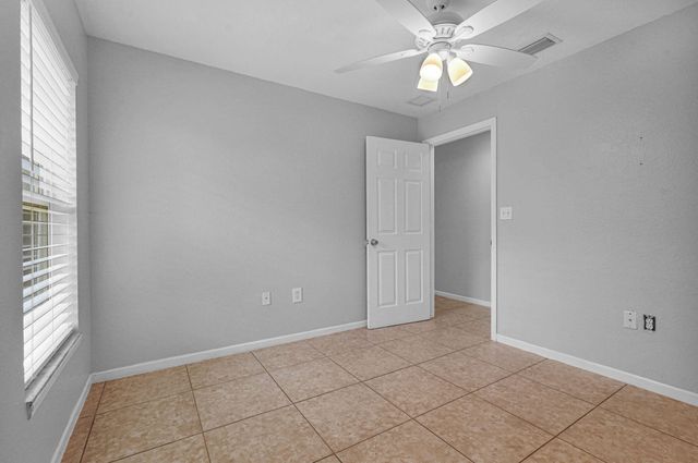 520 N SOUTHRIDGE Road N, Delray Beach, FL 33444