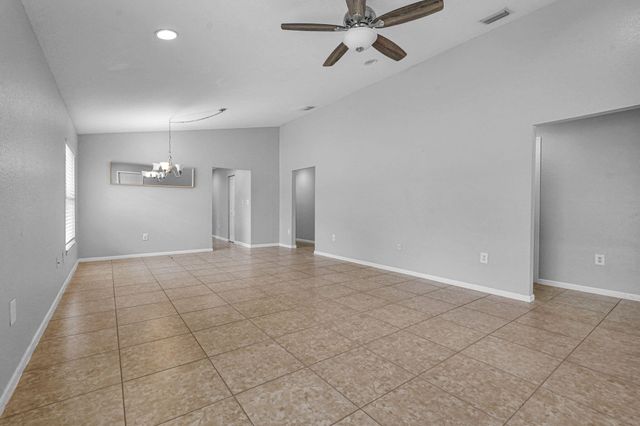 520 N SOUTHRIDGE Road N, Delray Beach, FL 33444