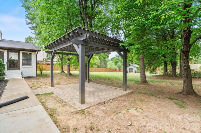 6021 Morris Farm Lane, Mint Hill, NC 28227