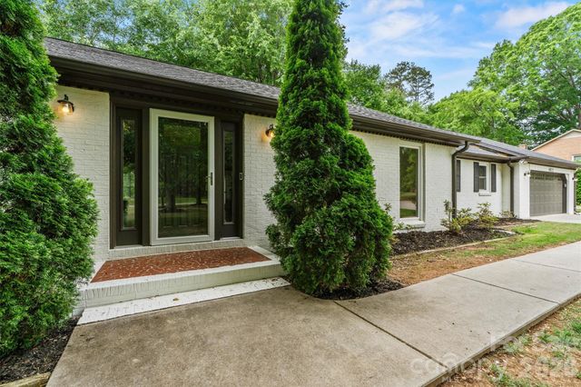 6021 Morris Farm Lane, Mint Hill, NC 28227
