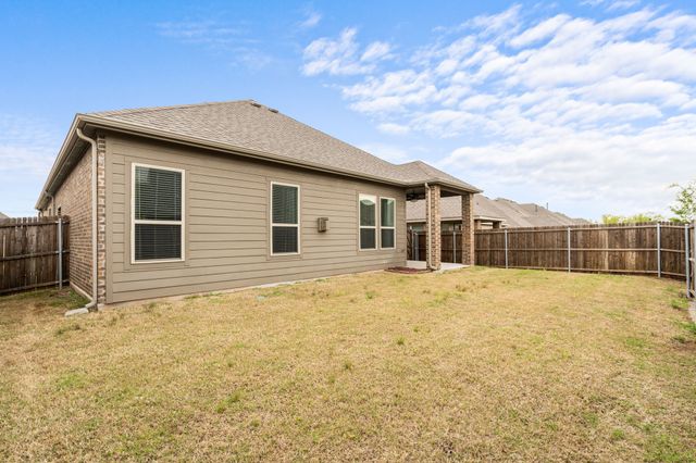 2104 Lake Cliff Drive, Little Elm, TX 75068