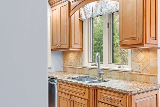 421 Forest Highlands Drive, Harmar, PA 15238