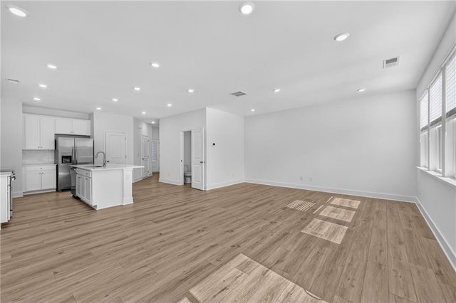 538 East Rope Mill Rd, Holly Springs, GA 30115