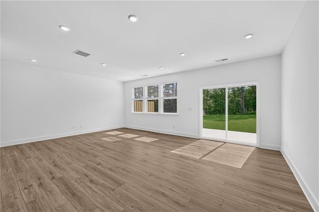 538 East Rope Mill Rd, Holly Springs, GA 30115