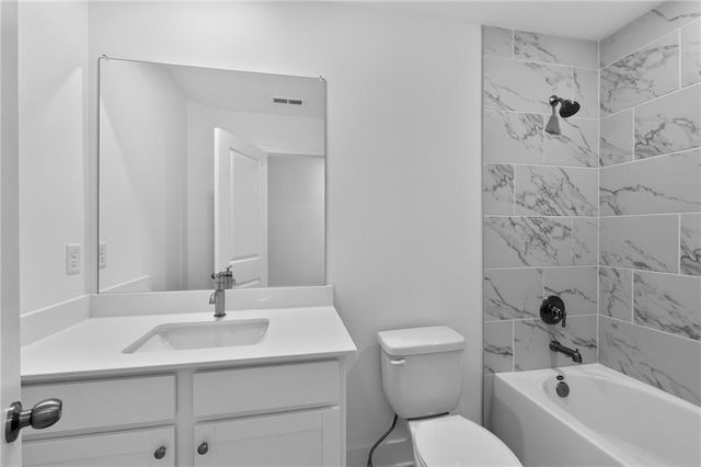 538 East Rope Mill Rd, Holly Springs, GA 30115