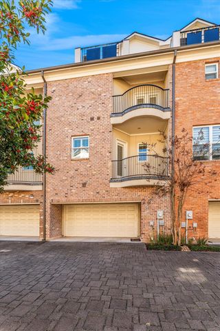 36 Waterway Court, The Woodlands, TX 77380