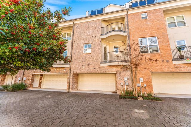 36 Waterway Court, The Woodlands, TX 77380