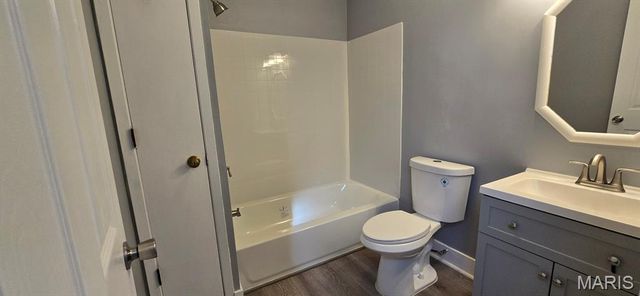 111 E Arlee Avenue, St Louis, MO 63125