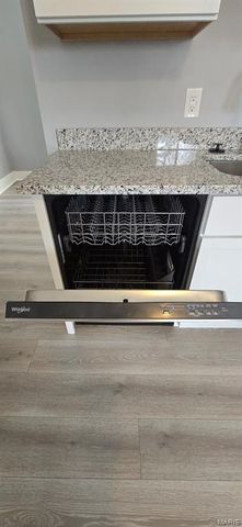 111 E Arlee Avenue, St Louis, MO 63125