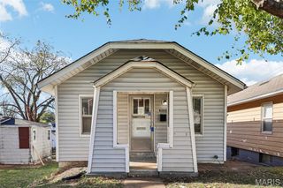 5203 Dewey Avenue, St Louis, MO 63116