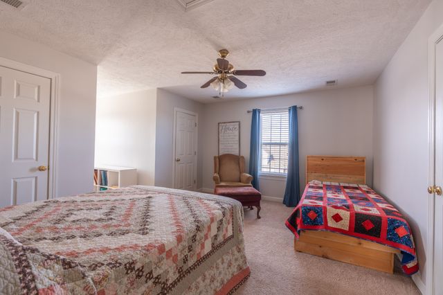 210 Lila Ln, Medina, TN 38355